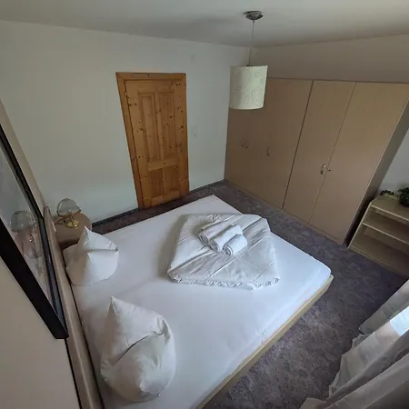 شقة سانت ليونهارد *