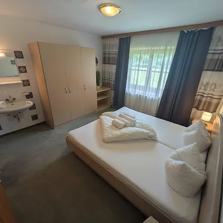 سانت ليونهارد * Aschau Im Zillertal